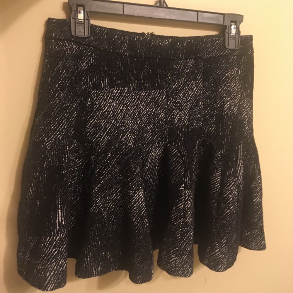 cute fall/winter skirt